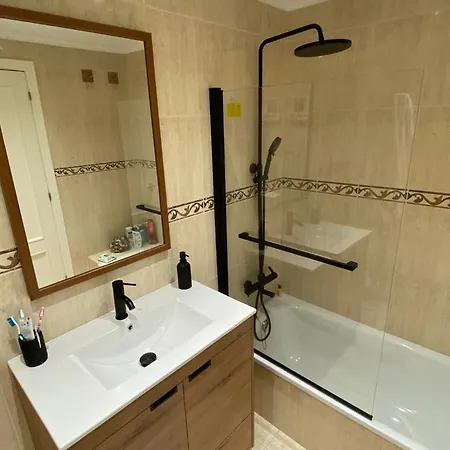 Apartamento Bajo Con Jardin Y Piscina!