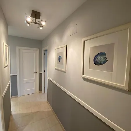Bajo Con Jardin Y Piscina! Apartment