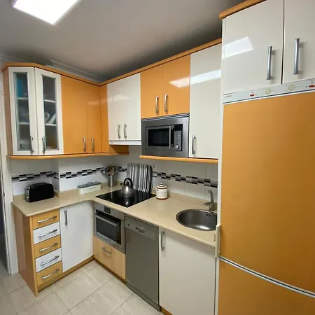 Apartment Bajo Con Jardin Y Piscina!